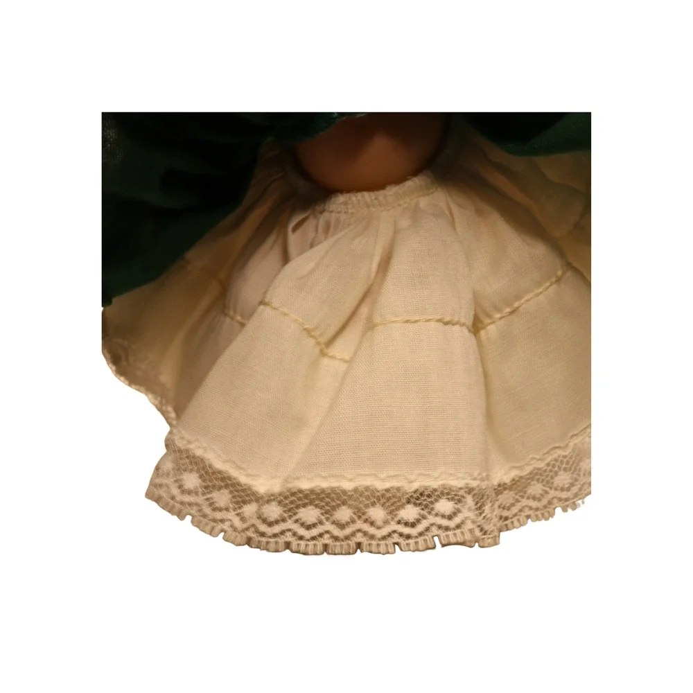 Madame Alexander Sweden International Doll 8